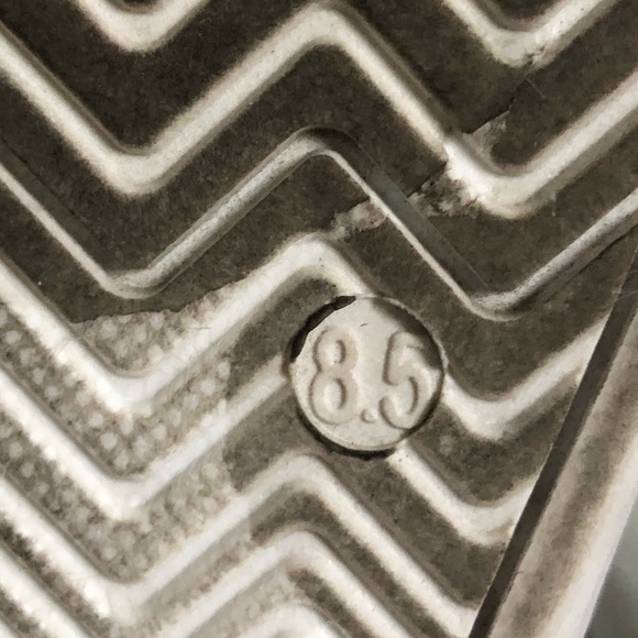 Tommy Bahama Women’s Size 8.5 Blue Nautical Anchor Slip on Shoes - Picture 9 of 11